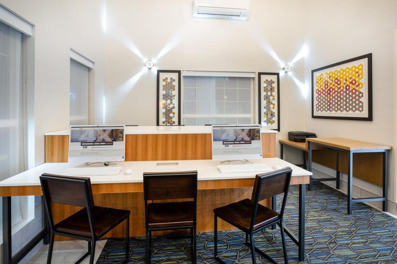 Holiday Inn Express & Suites Lincoln City By Ihg Εξωτερικό φωτογραφία